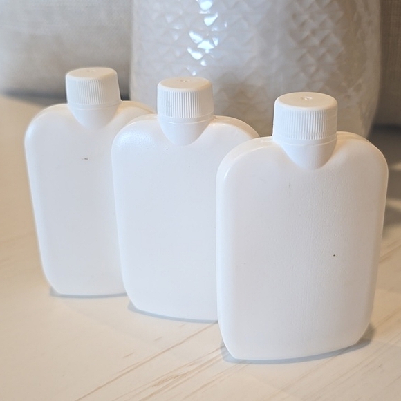 3 Garnier Nutrisse Nourishing Hair Conditioner - Picture 2 of 3